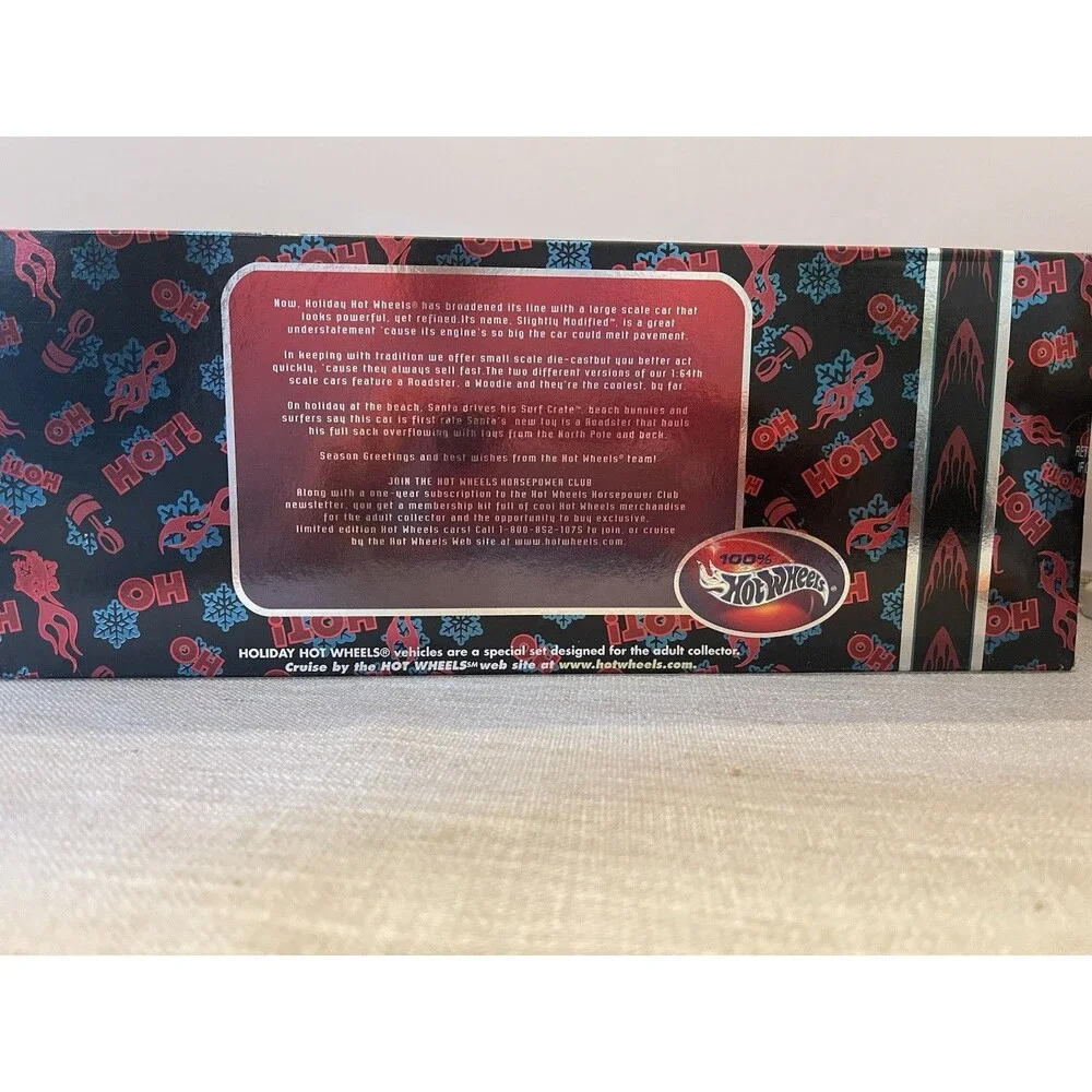 Rare Hot Wheels 2001 Holiday Slightly Modified 1:18 Santa w/Christmas Tree